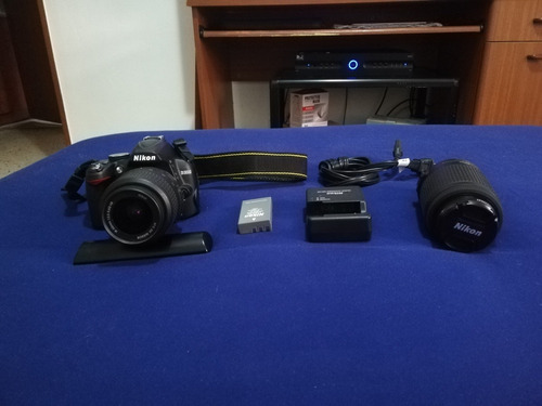 Imagen 4 de 9 de Cámara Fotográfica Nikon D3000 + Lentes + Cargador + Bolso