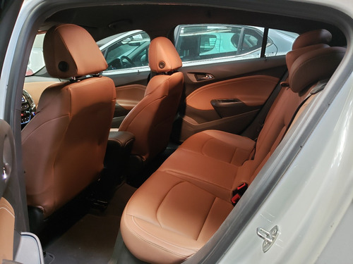 Imagen 8 de 10 de Cruze 4p Premier 1.4 T At