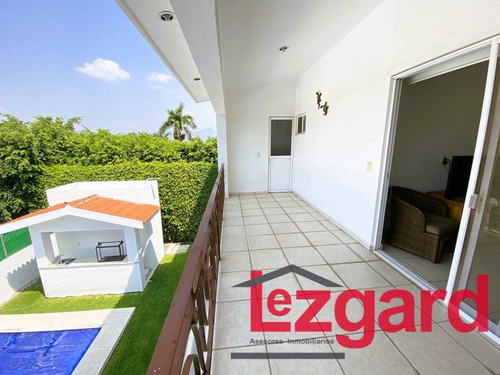 Encuentra Confort Y Estilo: Casa Seminueva En Lomas De Cocoyoc