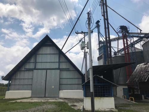 Imagen 2 de 27 de En Venta Finca De 118 Hectáreas , Y Granja Porcina , De 3.5
