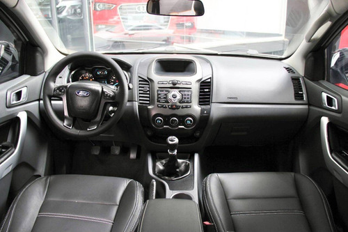 Imagem 12 de 14 de Ford Ranger 2.5 Xlt 4x2 Cd 16v Flex 4p Manual