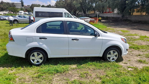 Imagen 10 de 15 de Chevrolet Aveo 2018 1.6 Ls Mt