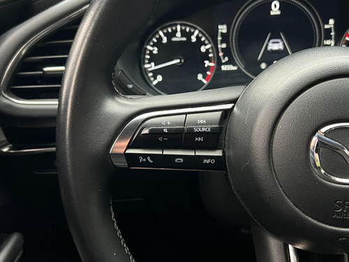 Mazda 3 Sport 2025