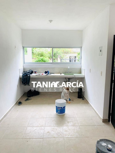 Imagen 7 de 7 de Vendo Comoda Casa En San Roman