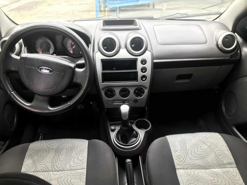 Ford Fiesta Sedan Sedan 1.6 Flex