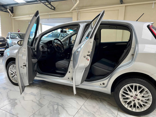 Imagen 20 de 25 de Fiat Punto Essense 1.6 16v Full Año 2014 Oscar Automotores