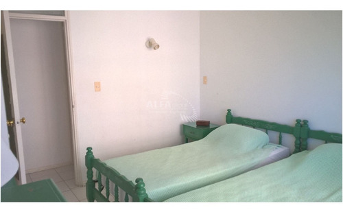 Península, Apto De 1 Dormitorio Y Medio- Ref: 577