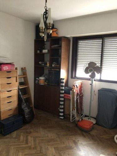 Semipiso De 4 Ambientes, Muy Buena Ubicación !!!