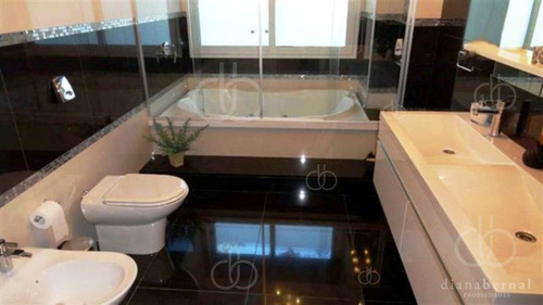 Imagen 20 de 28 de Casa En Mansa, 4 Dormitorios, Piscina Climatizada, En Barrio Privado, Punta Del Este