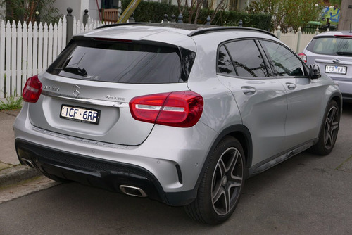 Imagem 3 de 14 de Mercedes Gla250 2015 Sucata Somente Peças Autopartsabc