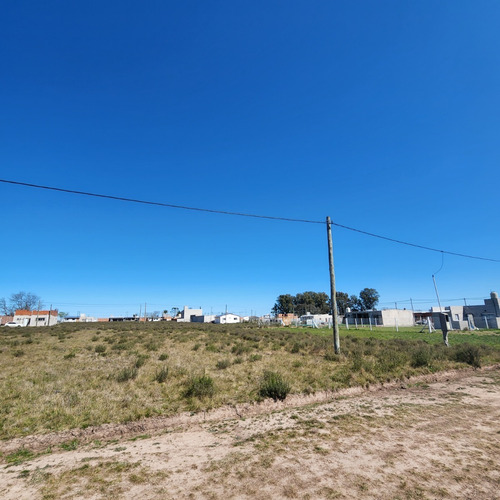Lote - Terreno En Venta En La Plata. 290 M2. Barrio En Crecimiento, Calle 16 Y 601