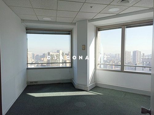 Oficina En Arriendo En Centro Histórico De Santiago