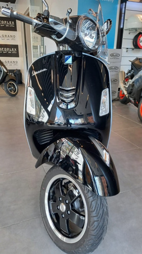 Imagen 1 de 7 de Vespa Gts 300