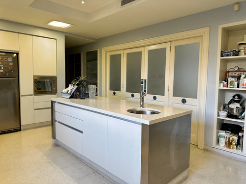 Casa En Venta En Martínez, San Isidro, G.b.a. Zona Norte