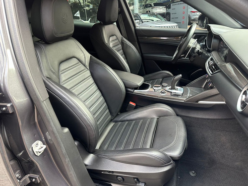 Alfa Romeo Stelvio 2022
