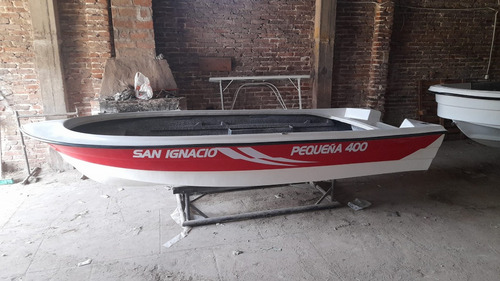 Lancha Pescadora Pequeña 400 Base $ 1.900.000