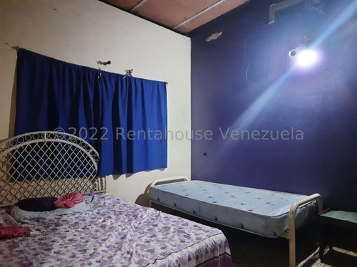 Imagen 7 de 14 de Casa En Venta En Av. Fermin Toro, San Juan De Los Morros.23-16060