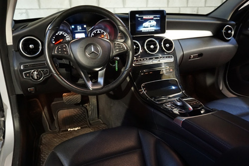 Mercedes Benz C250 Style At-carhaus