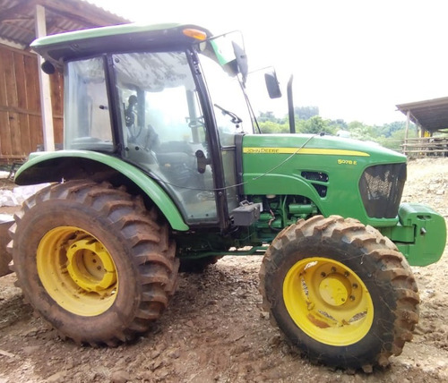 Trator John Deere 5078 E Ano 2014