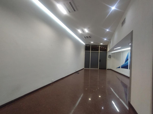 Imagen 11 de 22 de Oficina En Renta Torre Kyo Gomez Morin San Pedro Garza Garcia Planta Baja