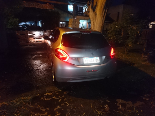 Peugeot 208 1.6 Active 2019