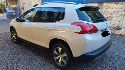 Imagen 6 de 6 de Peugeot 2008 2017 1.6 Feline