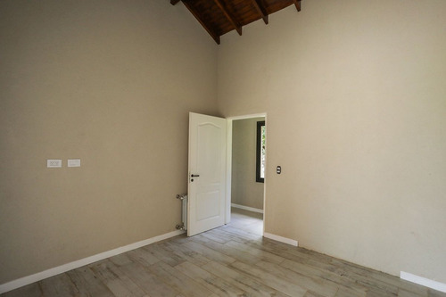 Casa A Estrenar Santa Catalina Lujan 3 Dormitorios