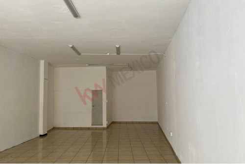 ¡renta De Local Comercial Con Excelente Ubicación En El Centro!