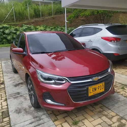 Chevrolet Onix 1.0T Premier Sedan At
