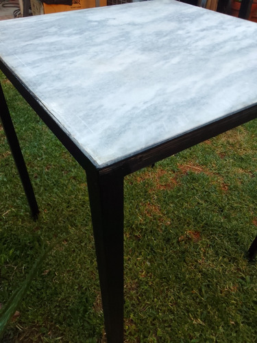 Mesa De Mármol Y Hierro 60 X 60 X 75 Ideal Para Exterior Bar Gris (Usado)
