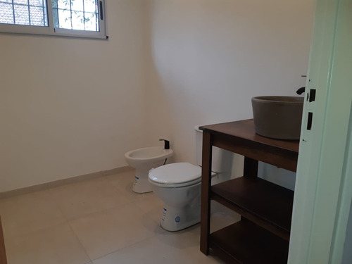 Imagen 23 de 30 de Casa Quinta 4 Amb En Venta Barrio 9 De Abril