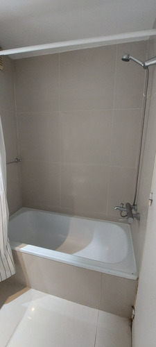 Departamento De 1 Ambiente Con Balcón Y Pileta