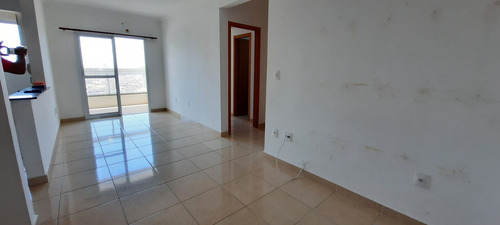 Imagem 2 de 14 de Apartamento 2 Dormitórios - Caiçara - Vista Mar - Aml123