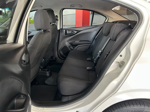 Fiat Cronos 1.8 Drive 16v Flex Aut. 4p