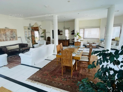 Alquiler De Oficina Con Vista 360o En Punta Del Este