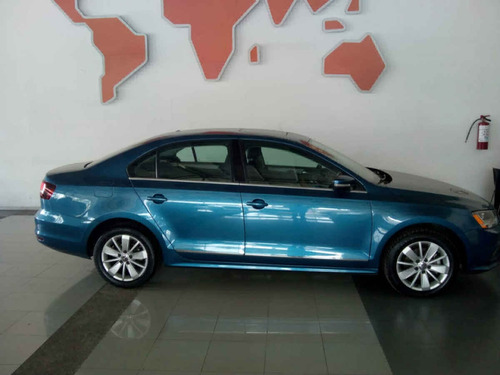 Imagen 6 de 12 de Volkswagen Jetta 2017 4p Comfortline L5/2.5 Man