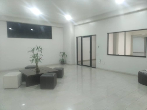 Imagen 4 de 13 de Apartamento En Res. Mirador Country Eglée Suárez 04144815512