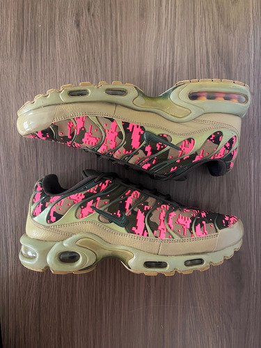 Nike Air Max Plus Digi Camo Olive (Usado)