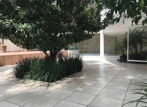 Bosques De Las Lomas De Arq. De Renombre. Casa Con Terrazas