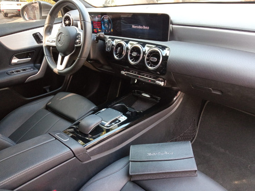 Mercedes-Benz Classe A 1.3 Style 4p
