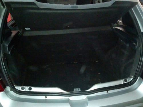 Renault Sandero Confort 1,6 16 V