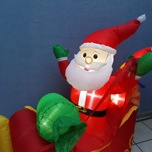 Inflable Santa En Trineo Y Oso Con Gorro Luz Led