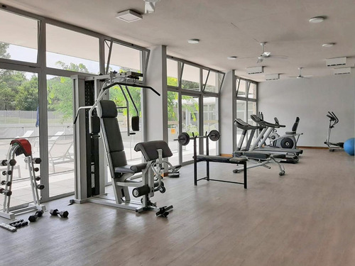 Imagen 2 de 7 de Cochera En Venta En Condominio Civis - Magallanes Al 1700 -escobar