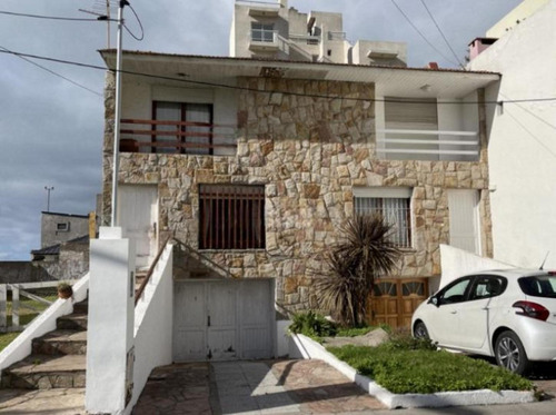 Dúplex En Venta - 3 Dormitorios 2 Baños - Cochera - 120mts2 - Mar Del Plata