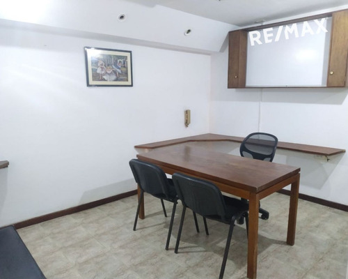 Re/max 2mil Vende Oficina En Centro Empresarial Esparta, Av. Jóvito Villalba, Mun Maneiro, Isla De Margarita, Edo. Nueva Esparta