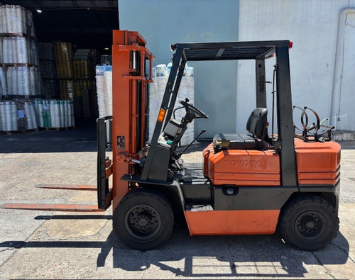 Auto Elevador Toyota 2500 Kg
