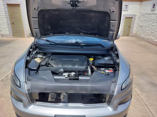 Jeep Cherokee 2.4 Latitude Mt