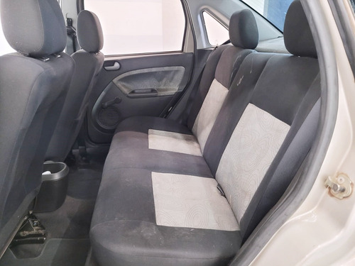 Ford Fiesta 1.0 MPI SEDAN 8V FLEX 4P MANUAL