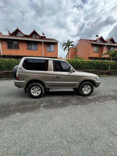 Toyota Prado 2.7 Sumo