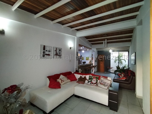 ** Y/m Bonita Casa En Venta Con Moderna Cocina, Espacios Amplios En Conjunto Cerrado En La Piedad-cabudare-lara Cod Flex # 24-14032 Oportunidad $$*-/  